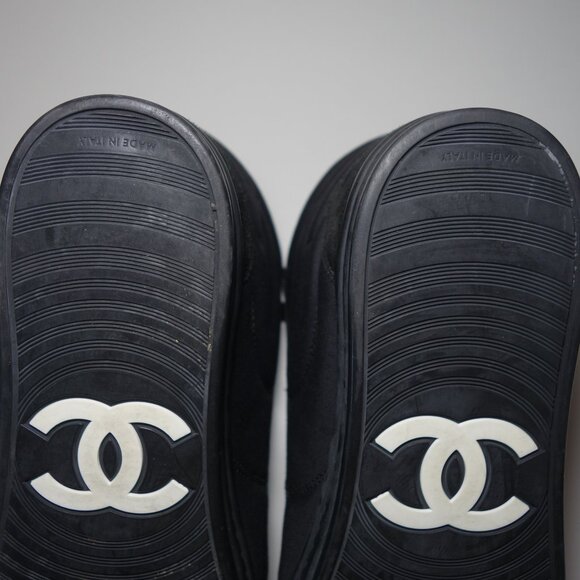 Chanel Toile Suede Calfskin Hi-Top Double Zip Sneakers Made In Italy, Size 11 - Picture 13 of 15